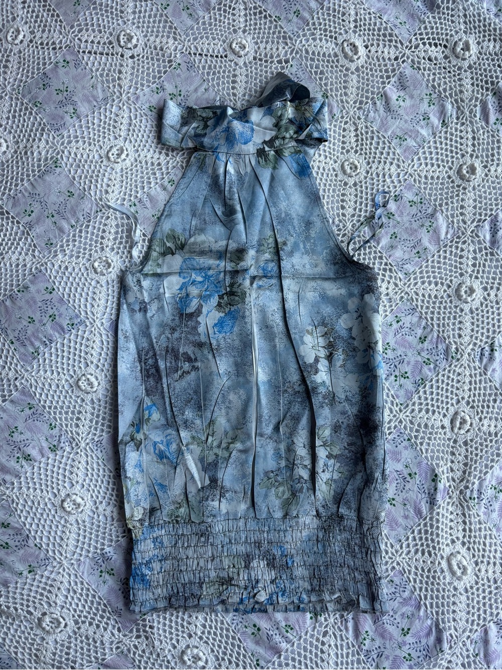 Y2K Body Central blue & gray floral high neck halter top